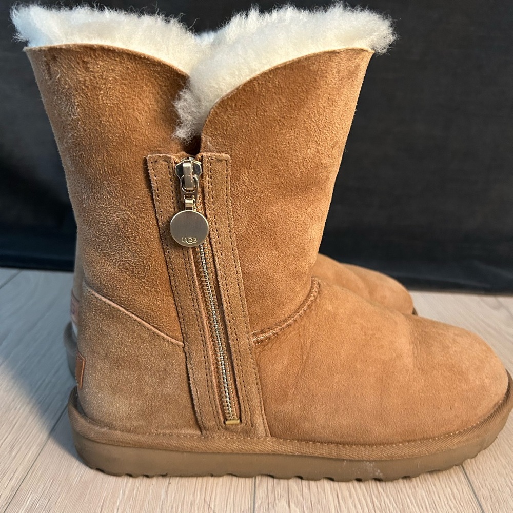 UGG tan boots